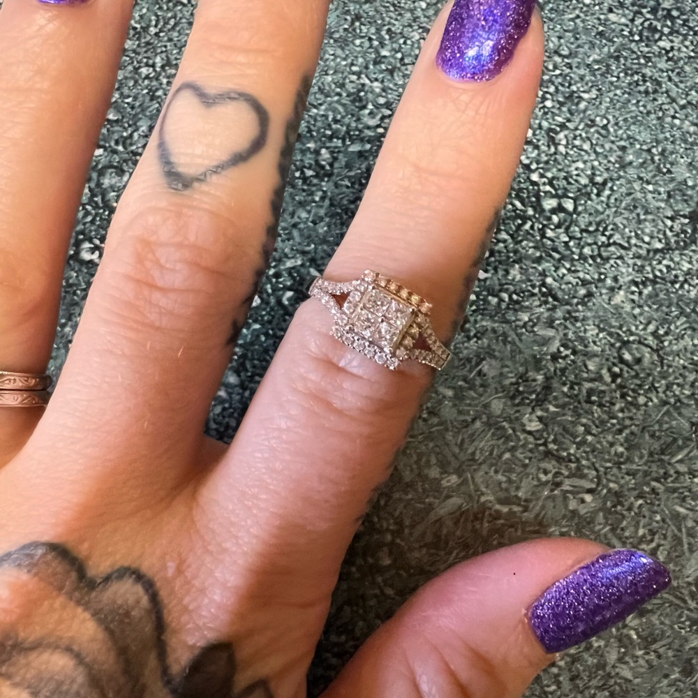 10k White Gold 1/2 Carat Diamond Engagement Ring